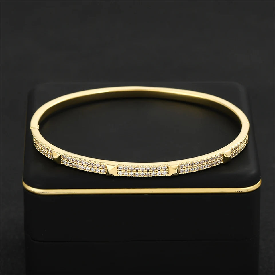 Zircon Round Bracelet